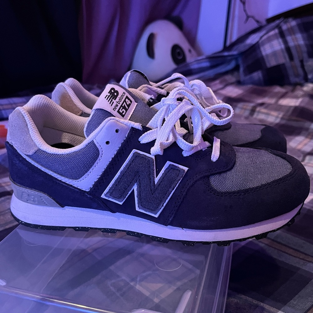 Brand new 574 New Balance sneakers size 5.